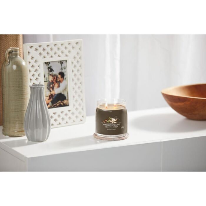 Yankee Candle Vanilla Bean Espresso - Signature Medium Jar